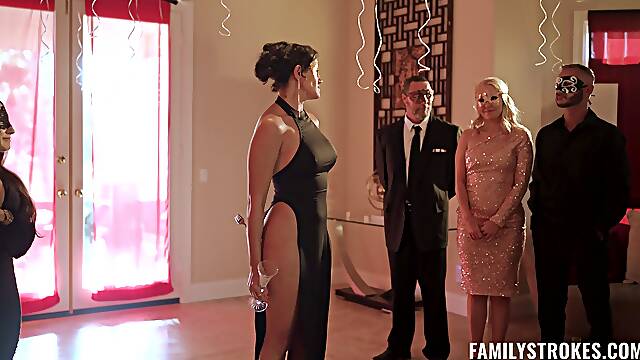 Steamy broads are enjoying the best inches in fabulous XXX rounds