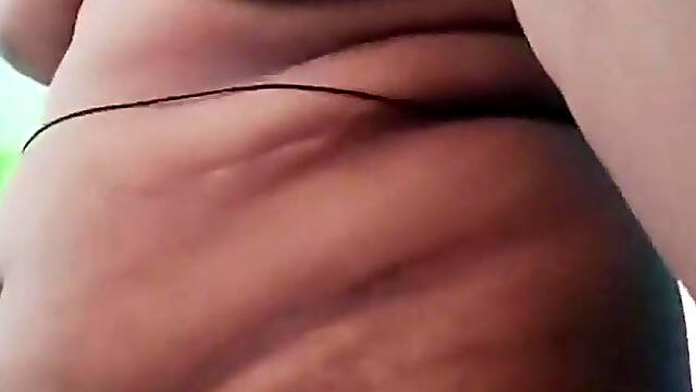 Bangladeshi Muslim Bhabhi Shows Ass & Big Tits