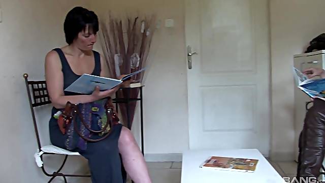 FFM threesome in the doctors office - Lucie Luke & Amelie Pucycat