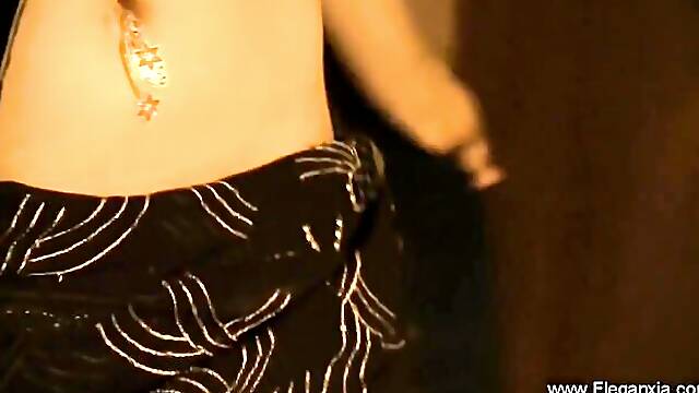 Watch seductive goomahs xxx