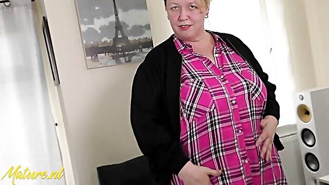 Mature NL Solo - ssbbw dirt