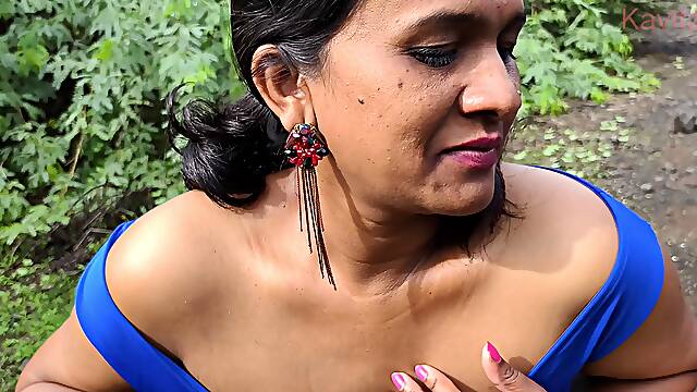 Desi Indian Marathi Kavita bhabhi ( Vahini ) fuck outdoor in jungle in with blue sexy dress and dirty blowjob