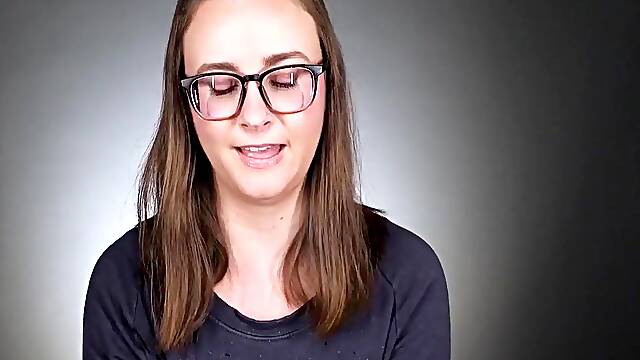 Up Close - How Women Orgasm With Curvy Natural Beauty Full Scene - Jay Taylor