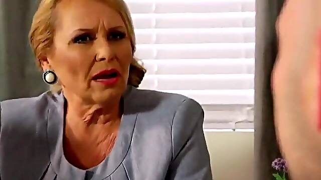 Amazing Granny Alice +65 With Fat Ass Get Fuck With Creampie