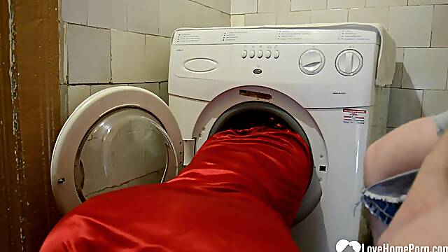 Seductive woman gets her mouth and slit copulated