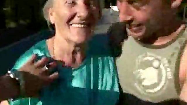 Gummy Old Granny Bangs 2 Boys