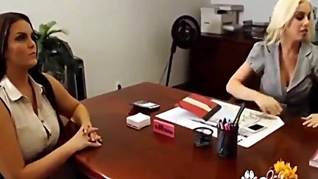 Excited Co Workers Have A Hawt Lesbian Babes Threesomes (Britney Amber, Gabriella Paltrova)