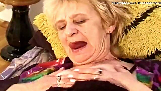 Concupiscent old German granny gets her hirsute twat destroyed