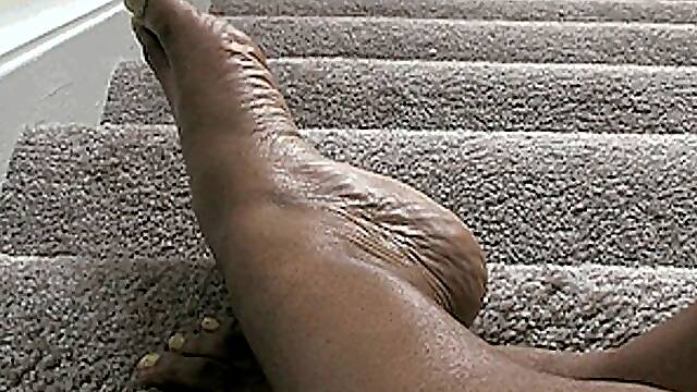 The Feet And Shoes Of Shoshanna