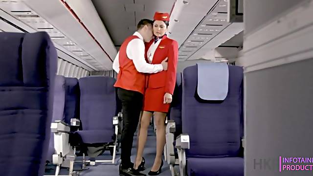 Pilot Qatar Airways fucked stewardess