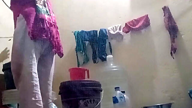Village Aunts Ass and My Penis My Penis Became Erect After Seeing Aunts Ass Early in the Morning.
