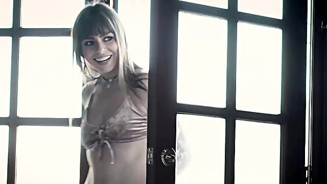 Syren & Dick go wild with Alex in a steamy threesome